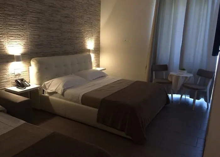Oda ve Kahvaltı Domus Castroni Pompeo Magno Roma